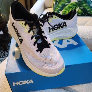 Nearly New Women's size 11 Hoka Rincon 4 Shoes